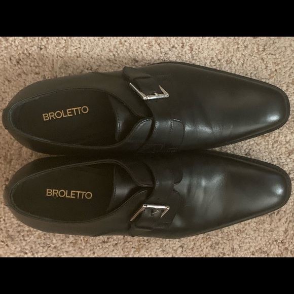 Shoes - Picture 4 of 6